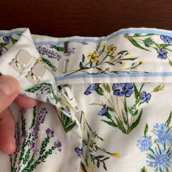 Worn once Womens Loft riviera short in size 12 - Picture 11 of 11